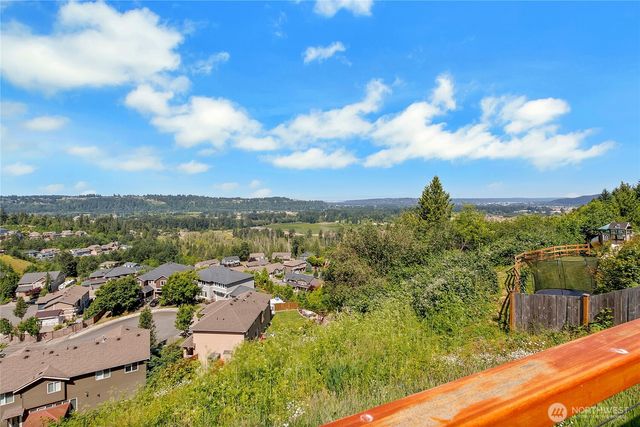 10901 5172 174th Avenue E, Bonney Lake, WA 98391