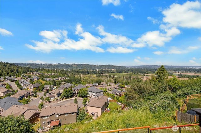 10901 5172 174th Avenue E, Bonney Lake, WA 98391