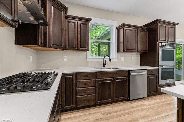 160 Tullyries Lane, Lewisville, NC 27023