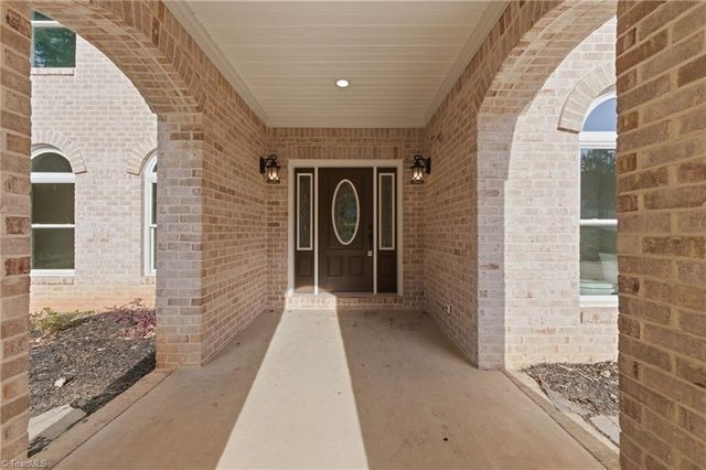 160 Tullyries Lane, Lewisville, NC 27023