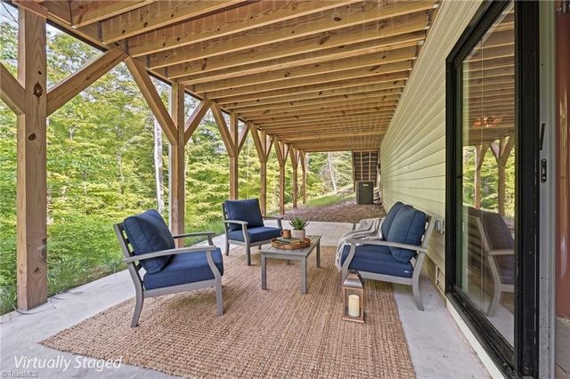 160 Tullyries Lane, Lewisville, NC 27023