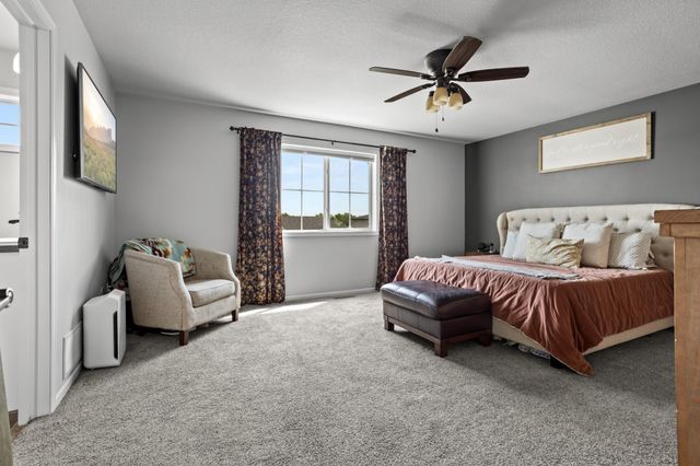 833 Albert Drive W, West Fargo, ND 58078