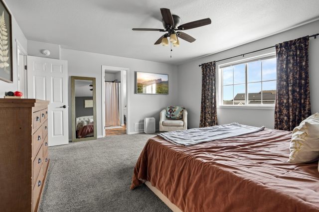 833 Albert Drive W, West Fargo, ND 58078
