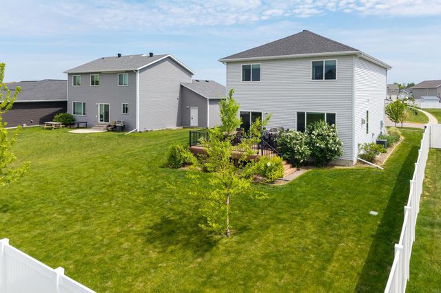 833 Albert Drive W, West Fargo, ND 58078