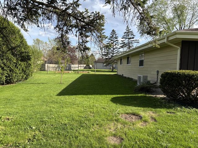 12329 Larkspur ROAD, Franklin, WI 53132
