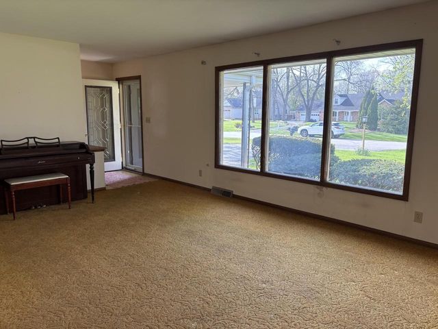 12329 Larkspur ROAD, Franklin, WI 53132