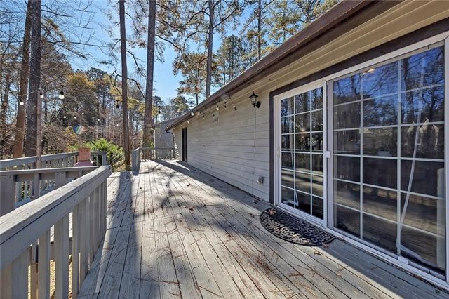 3256 Stonewall NW Drive, Kennesaw, GA 30152