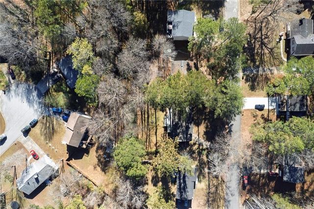 3256 Stonewall NW Drive, Kennesaw, GA 30152