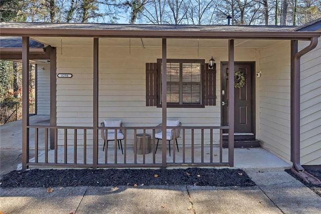 3256 Stonewall NW Drive, Kennesaw, GA 30152