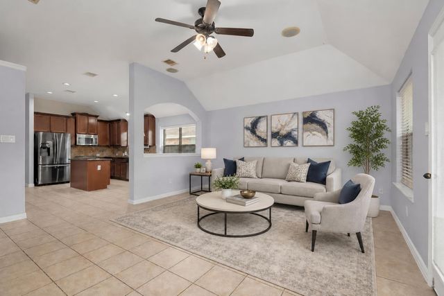 11619 Beckton Cypress Drive, Tomball, TX 77377