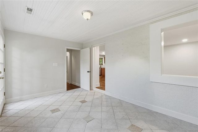 1920 Robinhood Road, Winston-salem, NC 27104