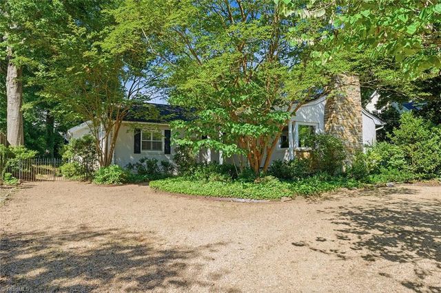 1920 Robinhood Road, Winston-salem, NC 27104