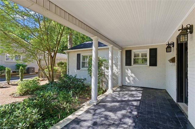 1920 Robinhood Road, Winston-salem, NC 27104
