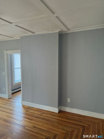 65 Linsley Avenue 2nd floor, Meriden, CT 06451