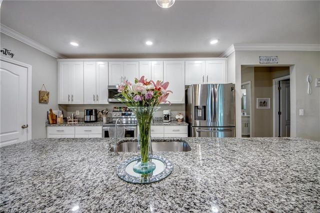 640 Encarnacion ST, Punta Gorda, FL 33983