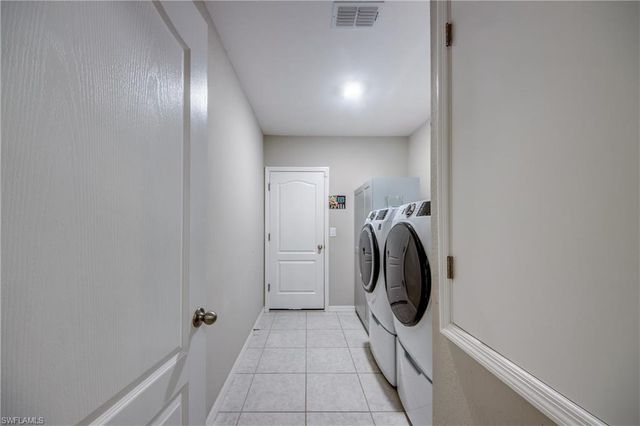 640 Encarnacion ST, Punta Gorda, FL 33983