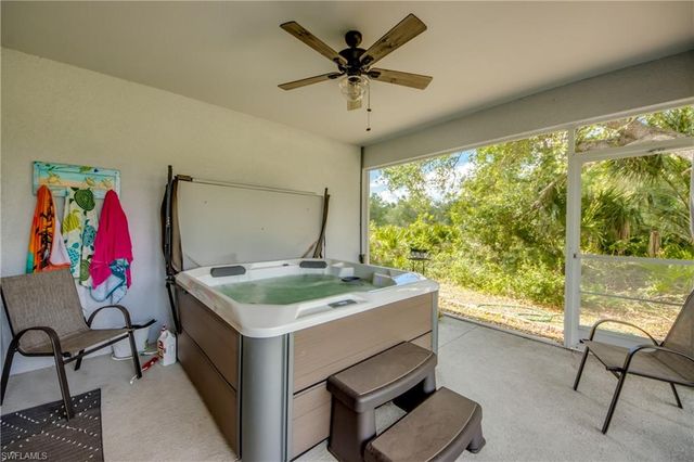 640 Encarnacion ST, Punta Gorda, FL 33983