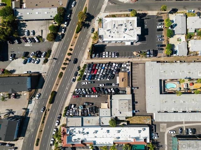 7480 El Cajon Blvd, La Mesa, CA 91942