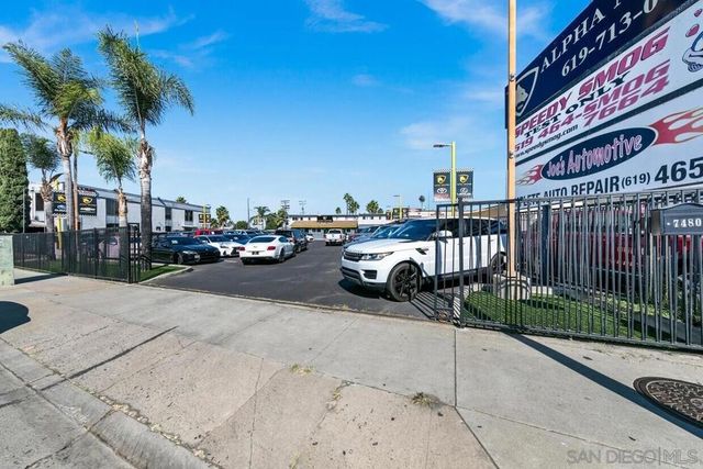 7480 El Cajon Blvd, La Mesa, CA 91942