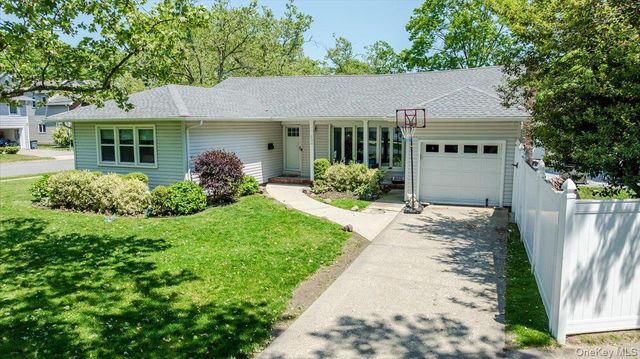 534 Allen Road, Woodmere, NY 11598