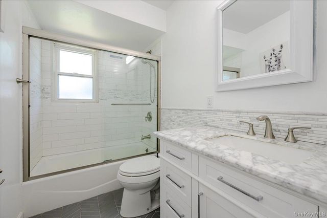 534 Allen Road, Woodmere, NY 11598