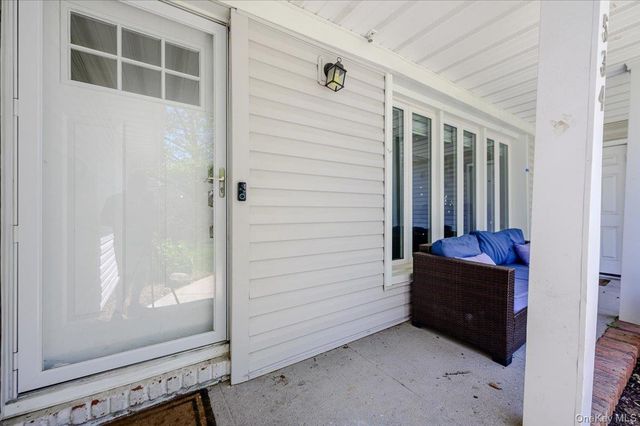 534 Allen Road, Woodmere, NY 11598