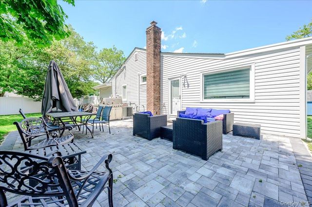534 Allen Road, Woodmere, NY 11598