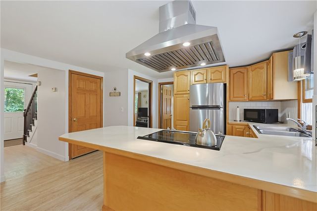 20 Gleaner Chapel Road, Scituate, RI 02857