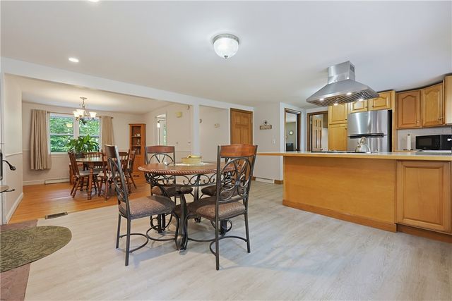 20 Gleaner Chapel Road, Scituate, RI 02857