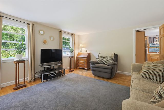 20 Gleaner Chapel Road, Scituate, RI 02857