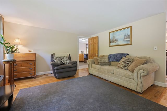 20 Gleaner Chapel Road, Scituate, RI 02857