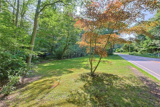 20 Gleaner Chapel Road, Scituate, RI 02857