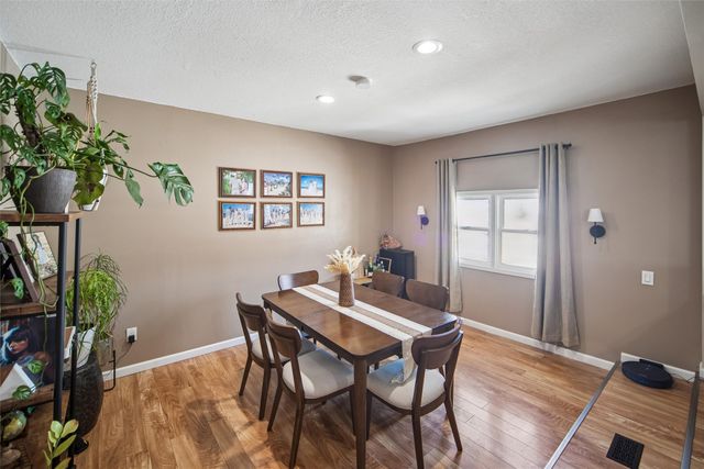 5425 NW 4th Court, Des Moines, IA 50313