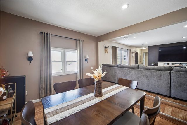 5425 NW 4th Court, Des Moines, IA 50313