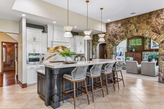225 Calamus Circle, Medina, MN 55340