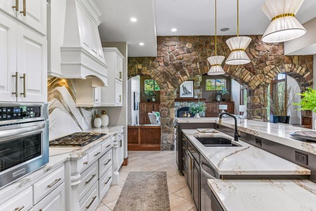 225 Calamus Circle, Medina, MN 55340
