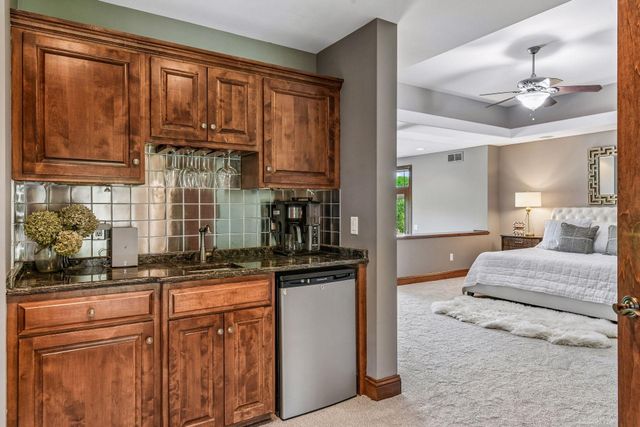 225 Calamus Circle, Medina, MN 55340