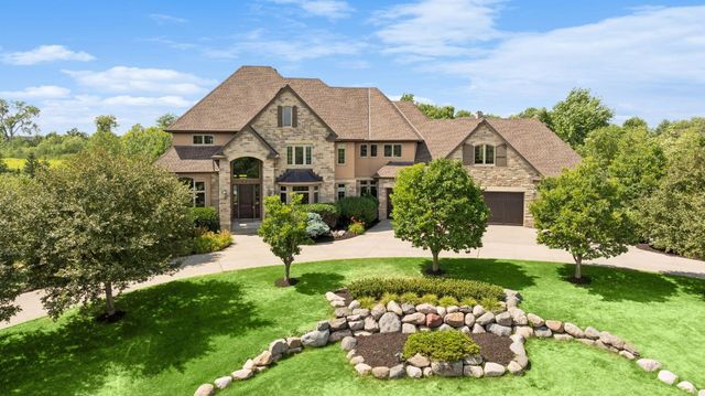225 Calamus Circle, Medina, MN 55340