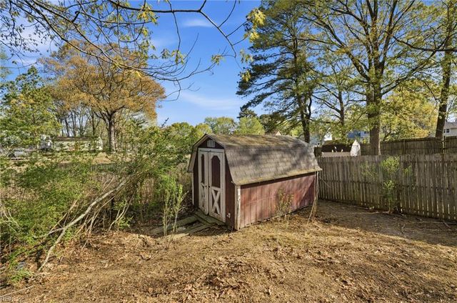 1325 Andrews BLVD, Hampton, VA 23669