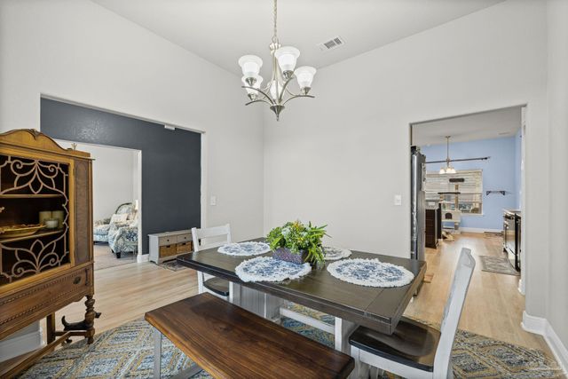 6265 Ithaca St, Milton, FL 32570