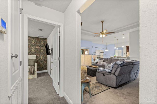 6265 Ithaca St, Milton, FL 32570