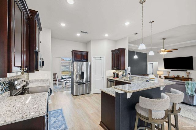 6265 Ithaca St, Milton, FL 32570