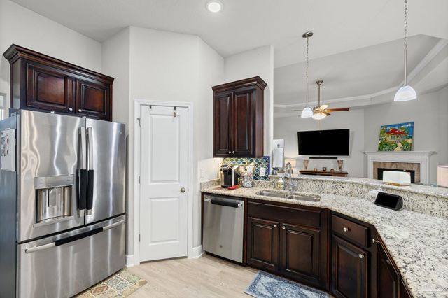 6265 Ithaca St, Milton, FL 32570