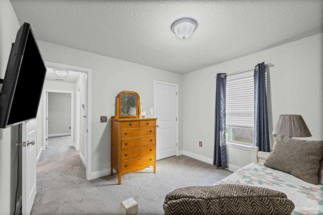 6265 Ithaca St, Milton, FL 32570