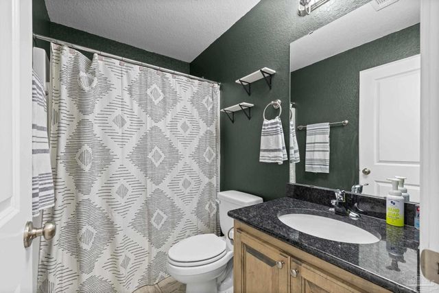 6265 Ithaca St, Milton, FL 32570