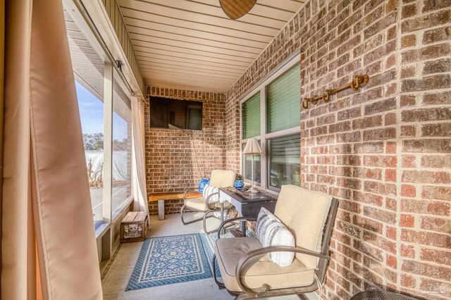 6265 Ithaca St, Milton, FL 32570