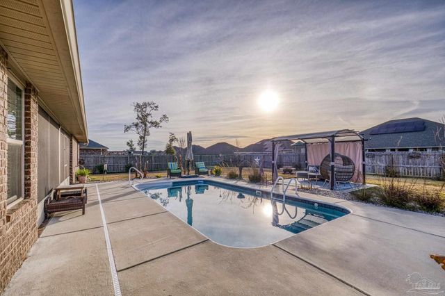 6265 Ithaca St, Milton, FL 32570