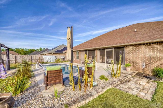 6265 Ithaca St, Milton, FL 32570