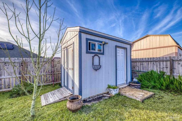 6265 Ithaca St, Milton, FL 32570