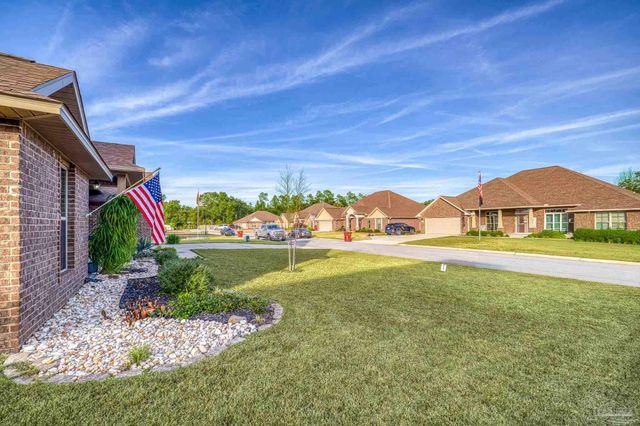 6265 Ithaca St, Milton, FL 32570